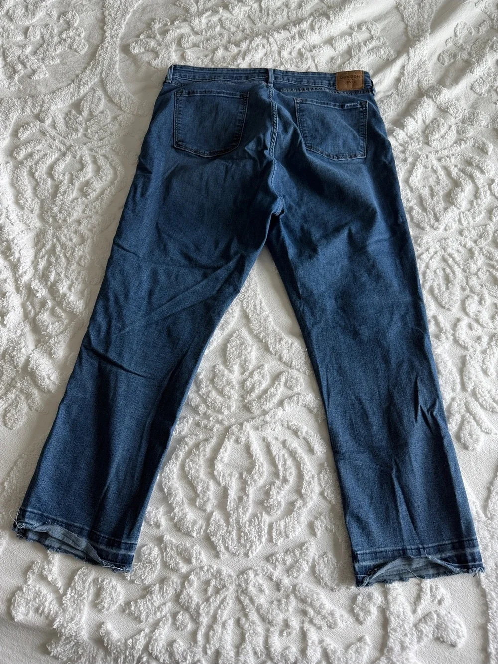 Denizen Levi's Light Blue High-Rise Ankle Straight Jeans. Size 16. Frayed Cuffs.